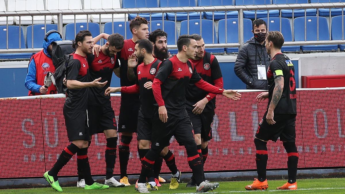 Galatasaray' konuk edecek Karagmrk i sahada yenilmiyor