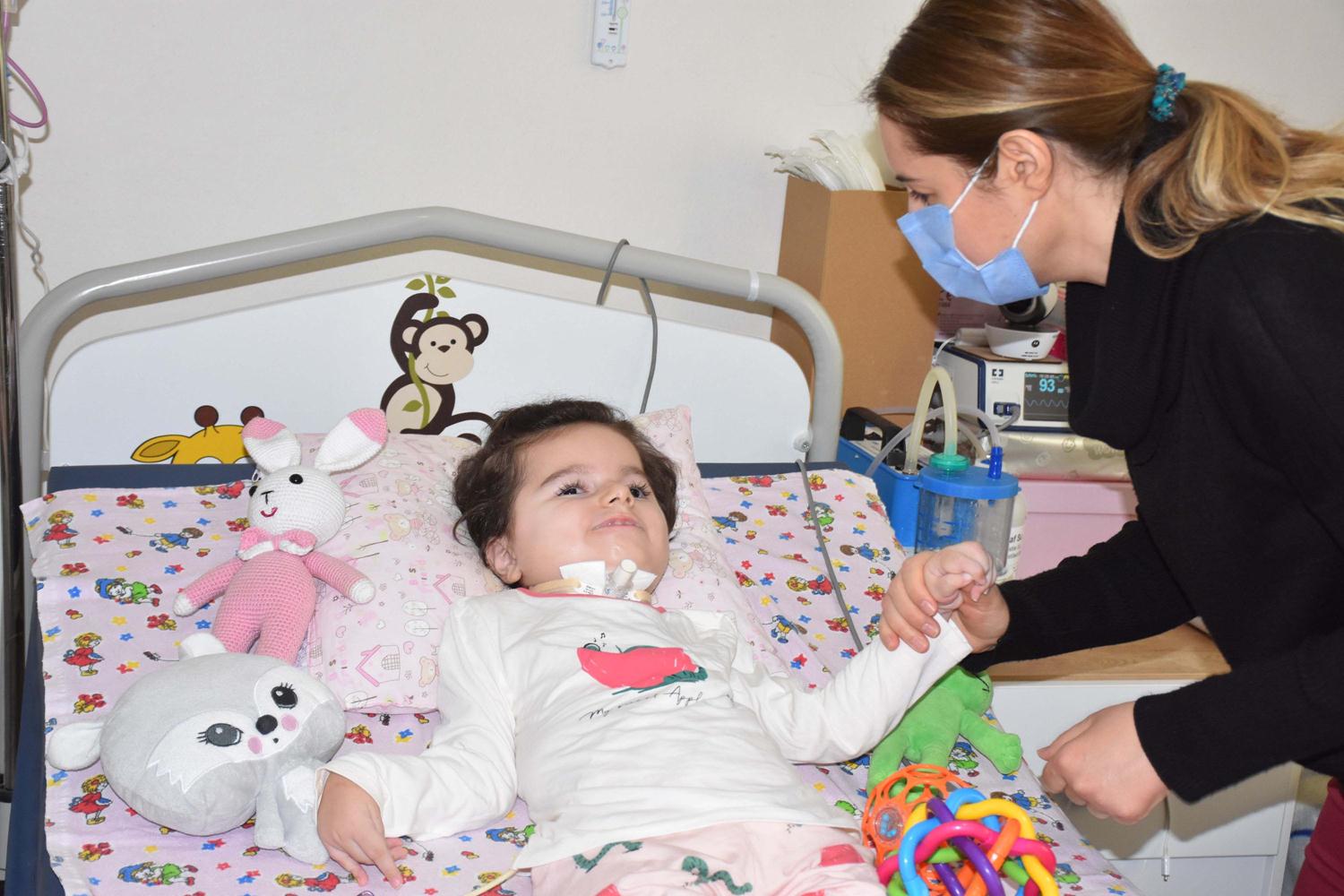 SMA hastas� Duru'nun annesi: Tedavi i�in kilo almamas� gerekiyor, ���n atl�yorum bu �ok zor
