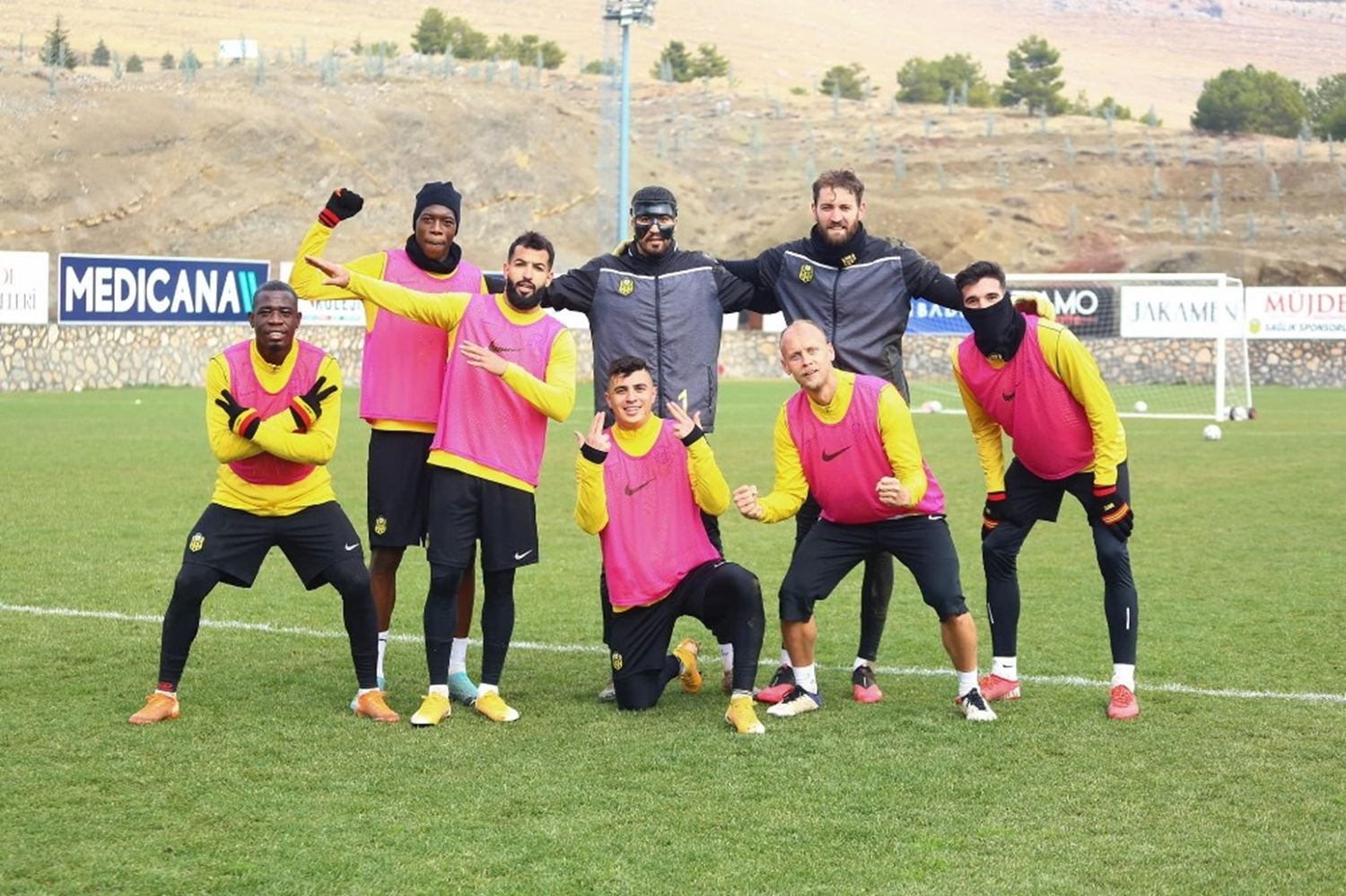 Yeni Malatyaspor'da Cueva'n�n  aff� g�ndemde