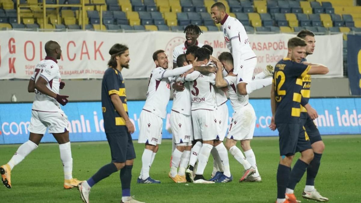 Bordo mavililerde hedef galibiyet