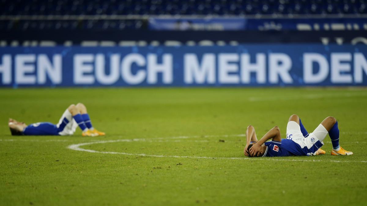 Schalke 04'de 3 puan hasreti kabusa dnt