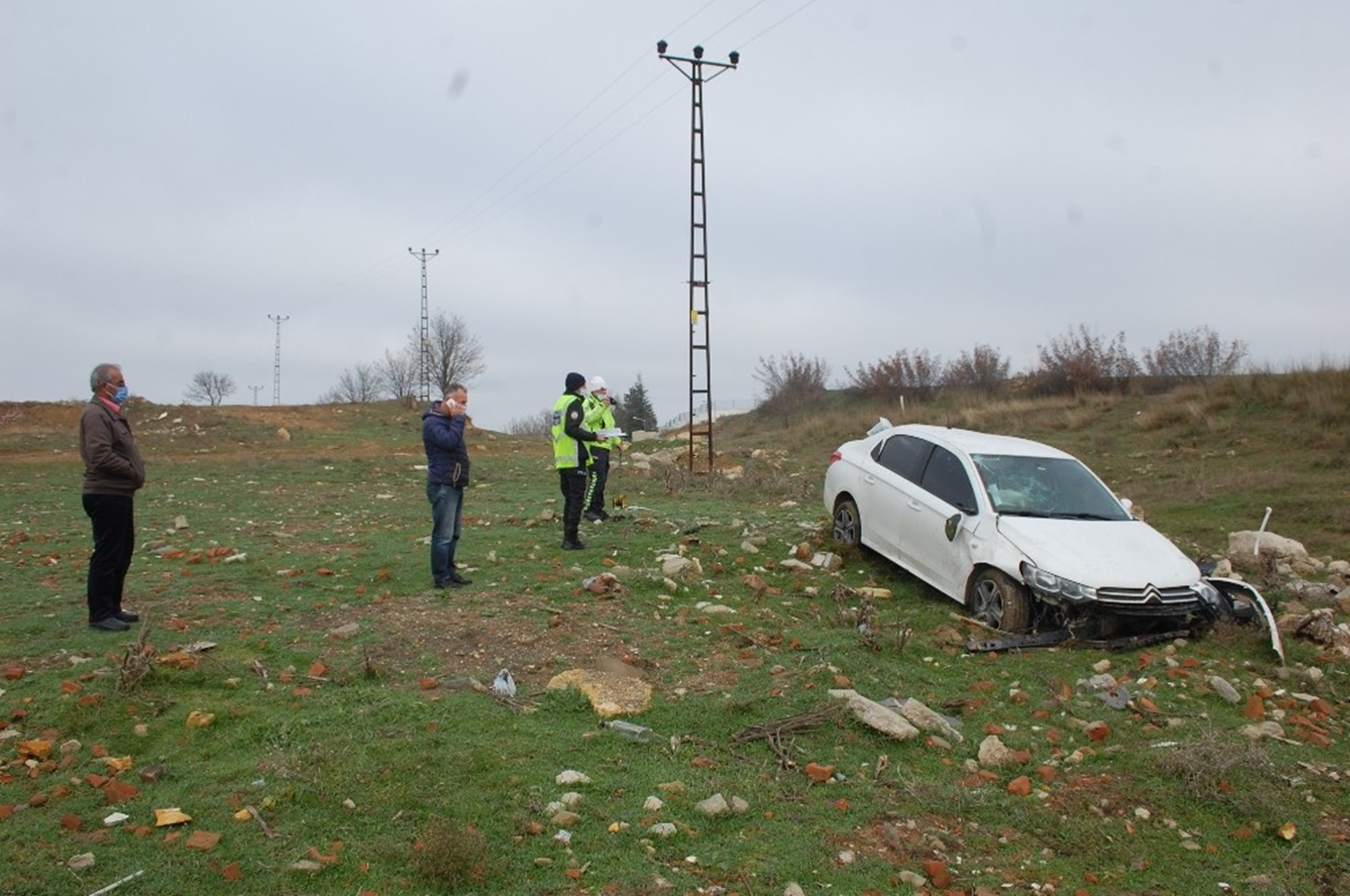 Emniyet kemeri hayata ba�lad�