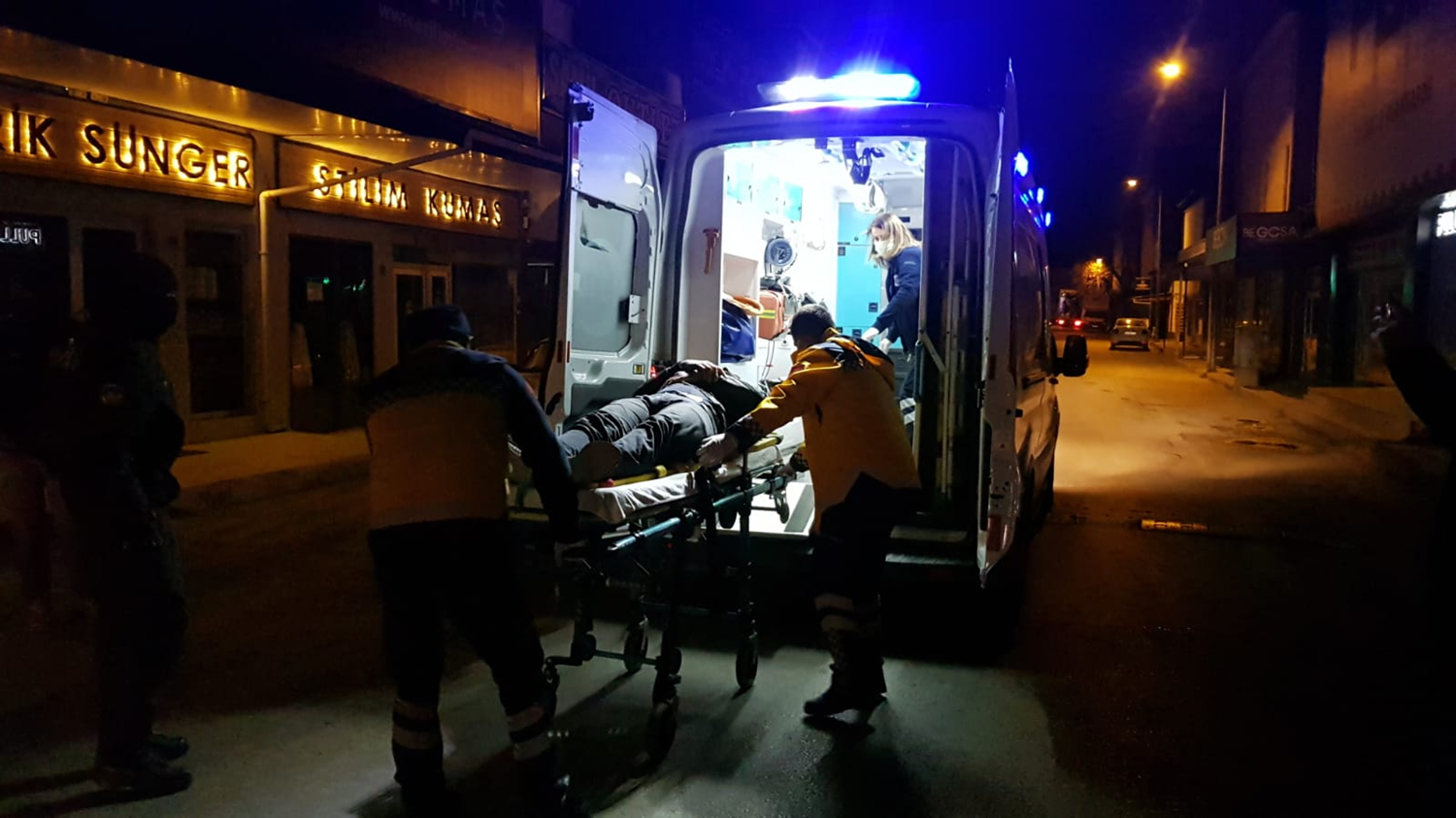 Bursa'da otomobil bisiklete �arpt�