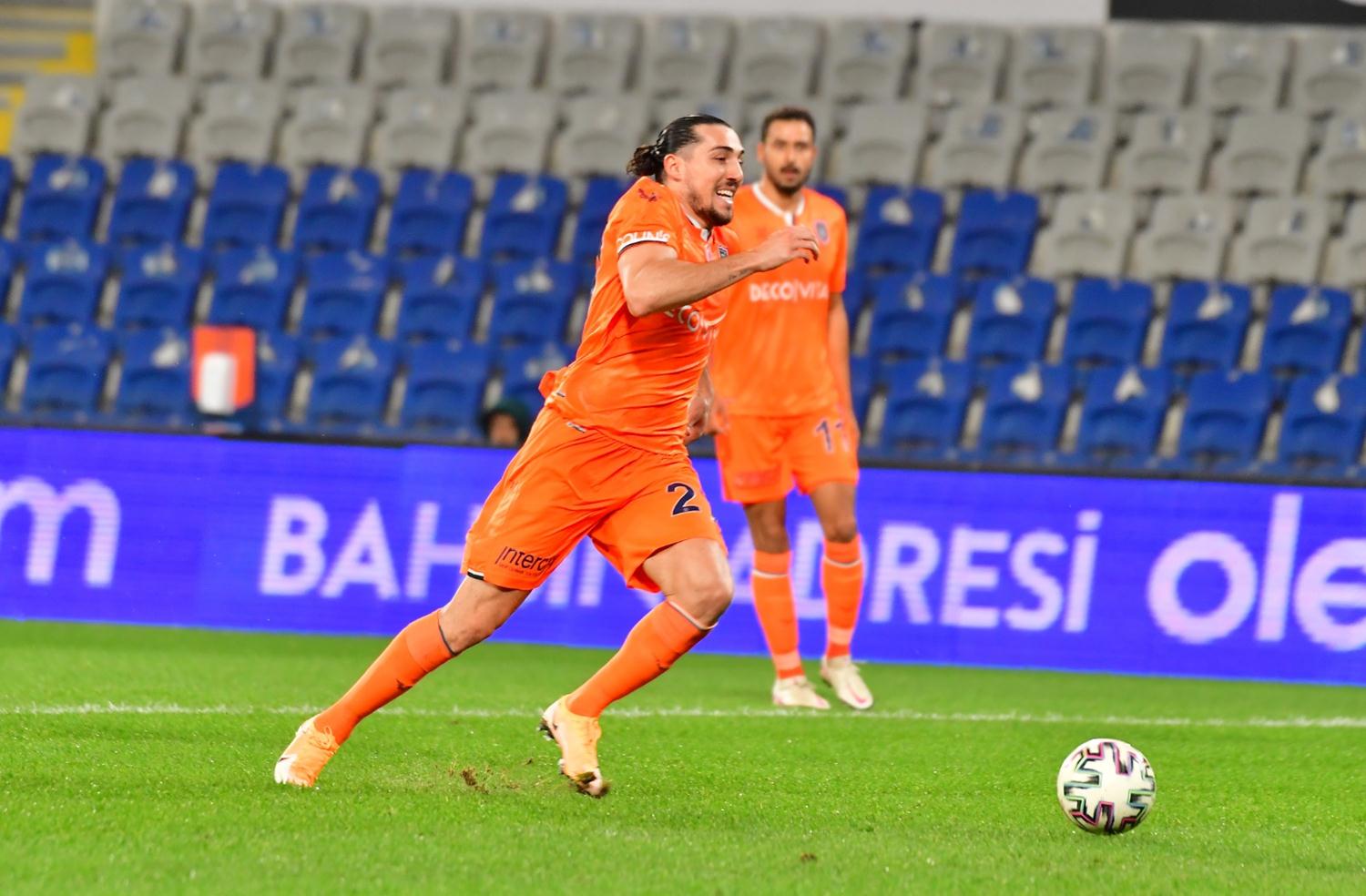 ��te Ba�ak�ehir'in Fenerbah�e ma�� muhtemel 11'i