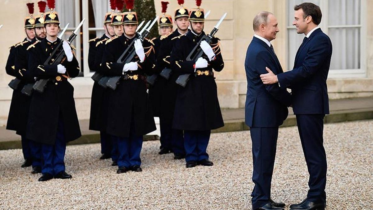 Putin ve Macron  arasnda ''Karaba'' grmesi