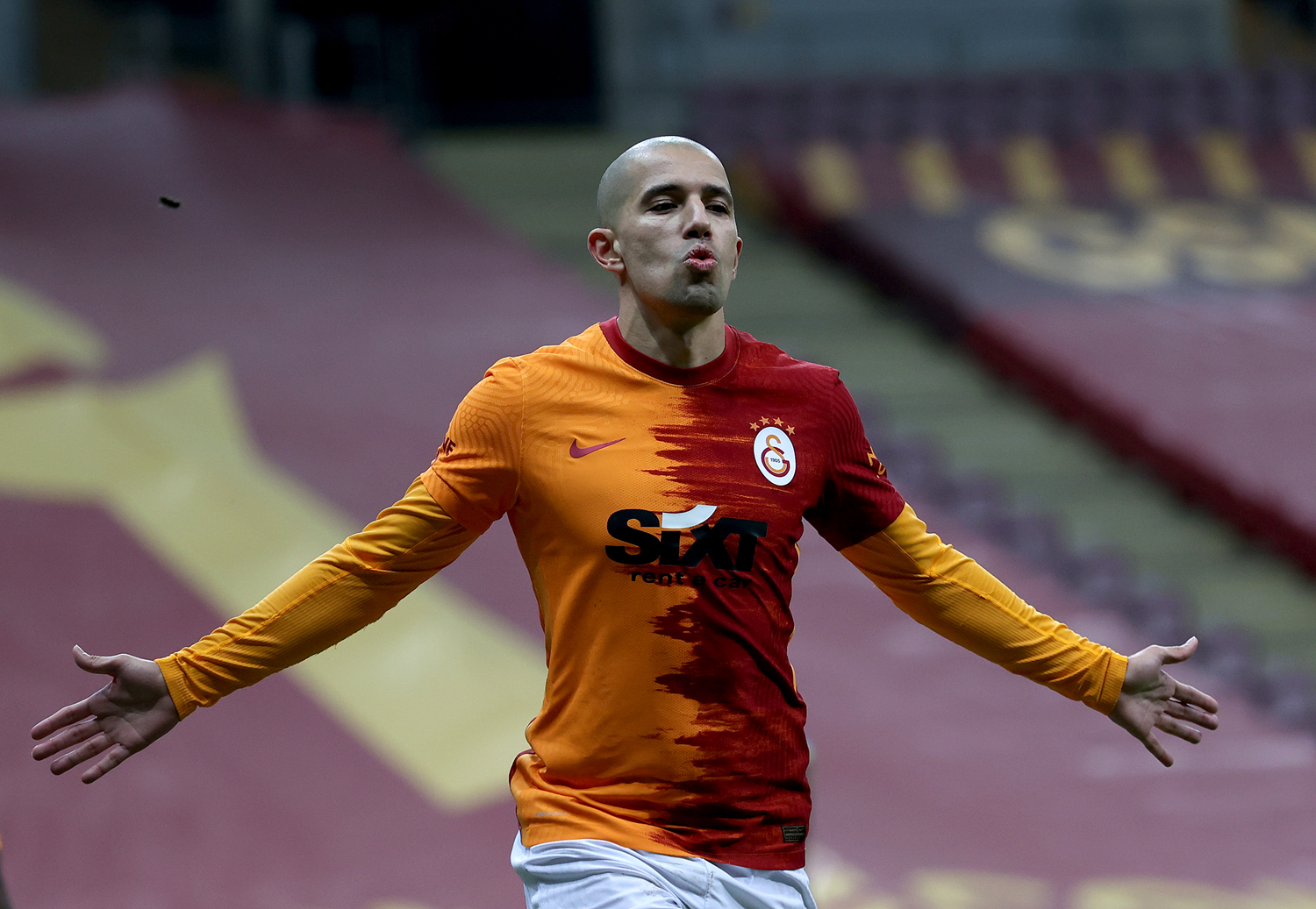 Sofiane Feghouli: Galatasaray'�n hep lider olmas� gerekiyor