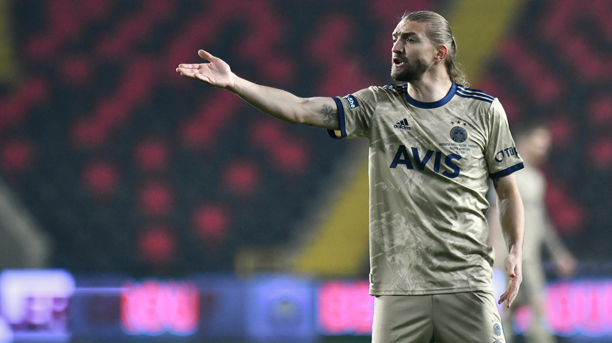 Bulut'tan Caner Erkin karar�