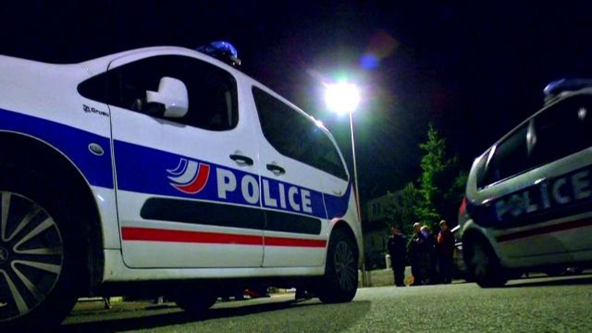 Fransa'da dehet:  jandarma vurularak ldrld