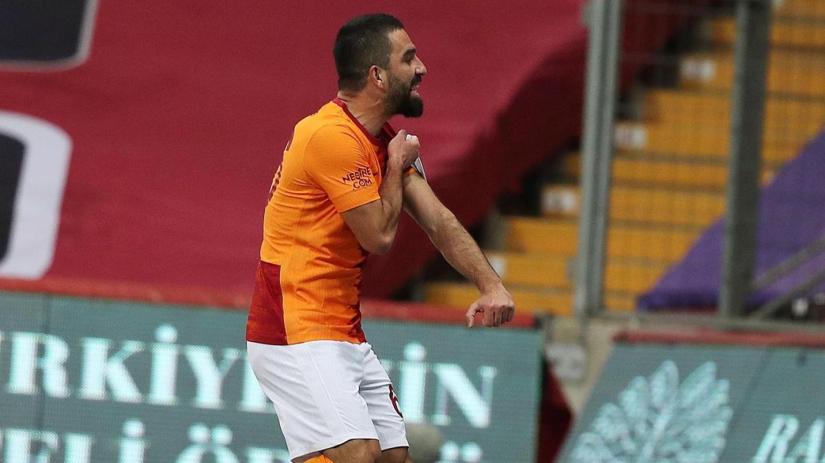 Galatasaray'da Arda Turan fark
