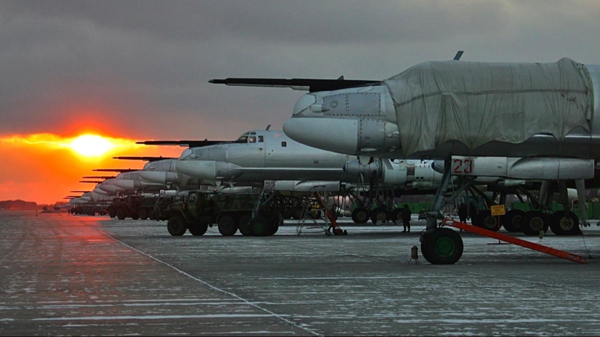 Putin'in B-52'si: Tu-95 bombardman uaklar gncellendi