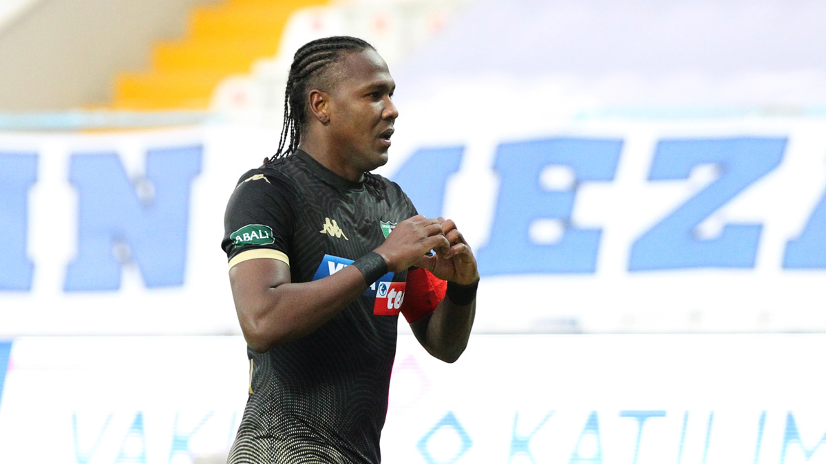 Rodallega co�tu, Denizlispor alt�n de�erinde 3 puan ald�