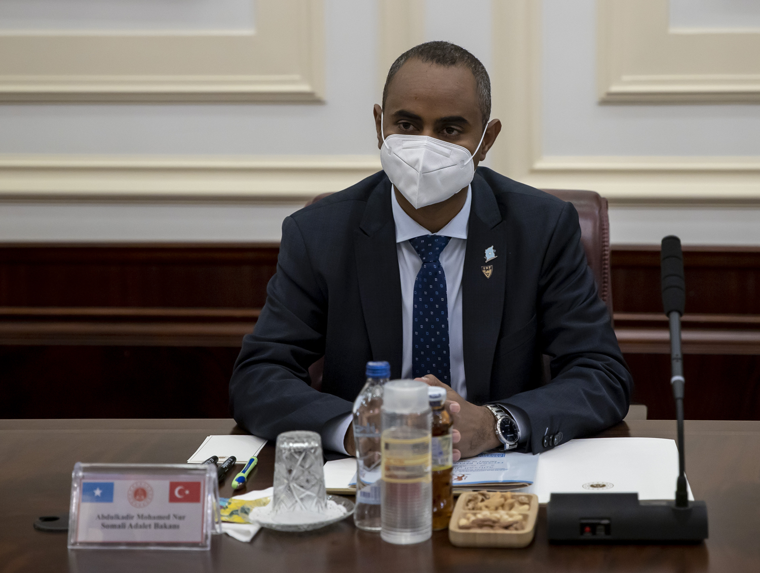 T�rkiye'de e�itim g�r�p �lkesinde bakan oldu... �lk ziyaretini Ankara'ya yapt�