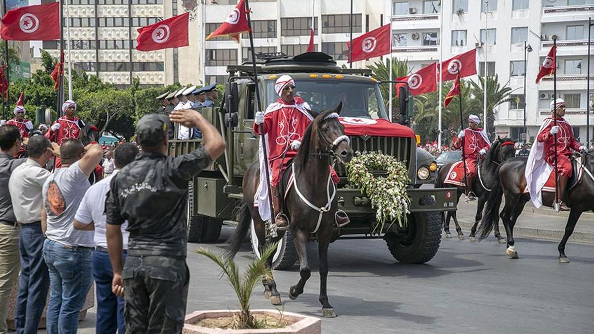 Tunus: ehitlerine verdiimiz sze sadk kalacaz