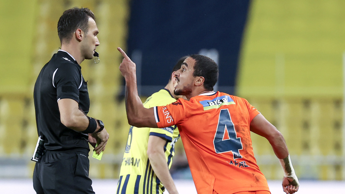 R�dvan Dilmen: T�rk futboluna dinamit at�yorsunuz, �ok yaz�k