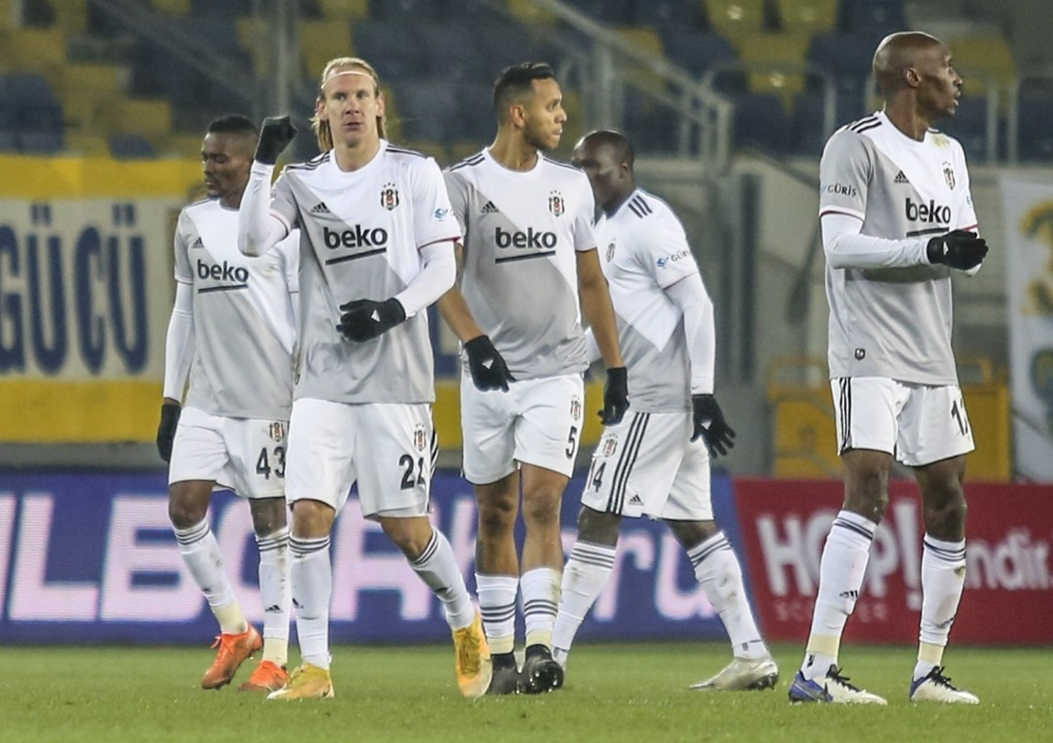 Domagoj Vida bir d�nd� pir d�nd�