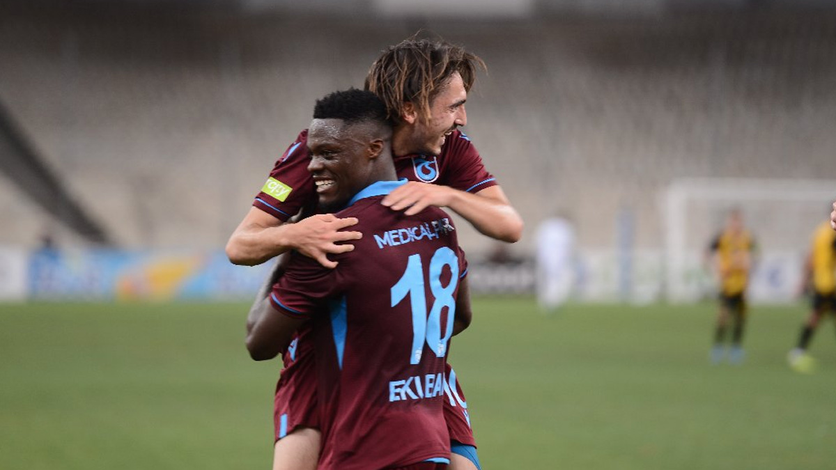 Trabzonspor'a iki y�ld�z�ndan k�t� haber