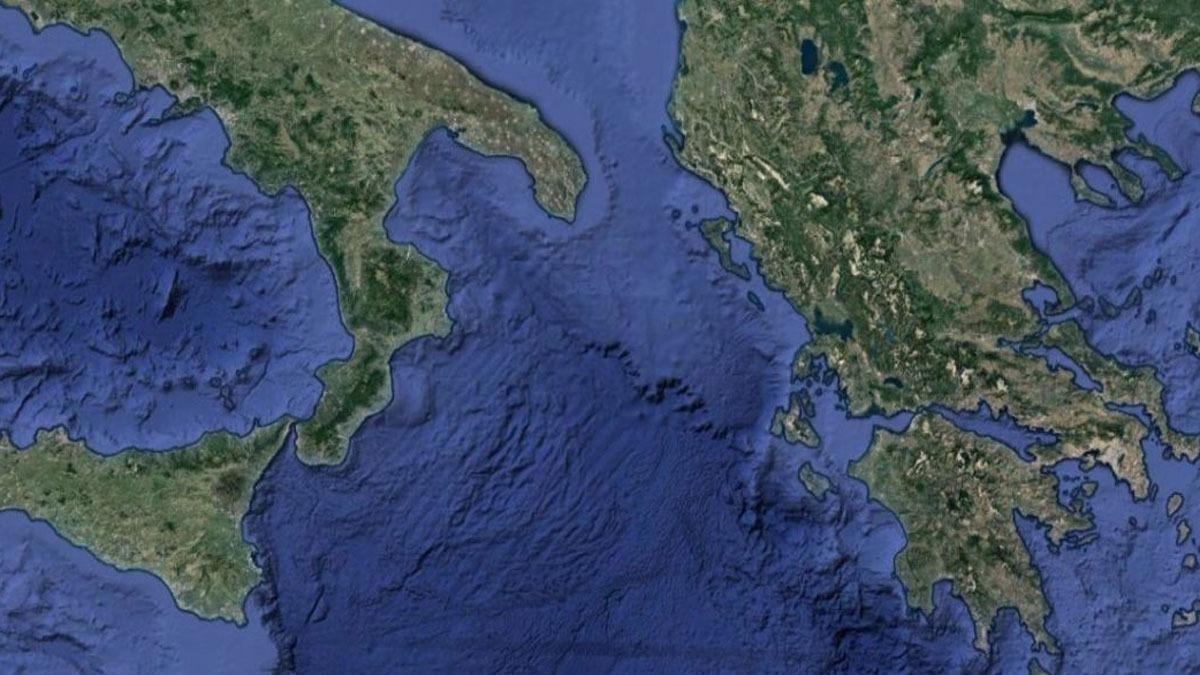 Yunanistan'n yon Denizi'ndeki kara sularn 12 mile karma plan