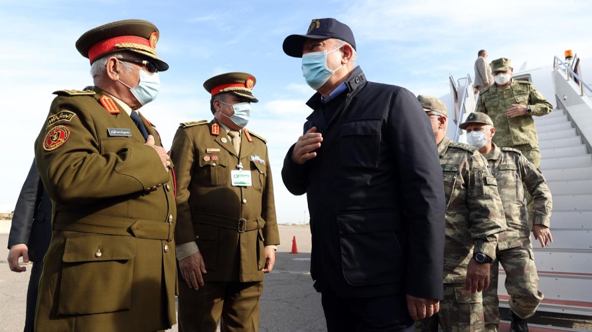 Bakan Akar ve TSK komuta kademesi Libya Savunma Bakanln ziyaret etti