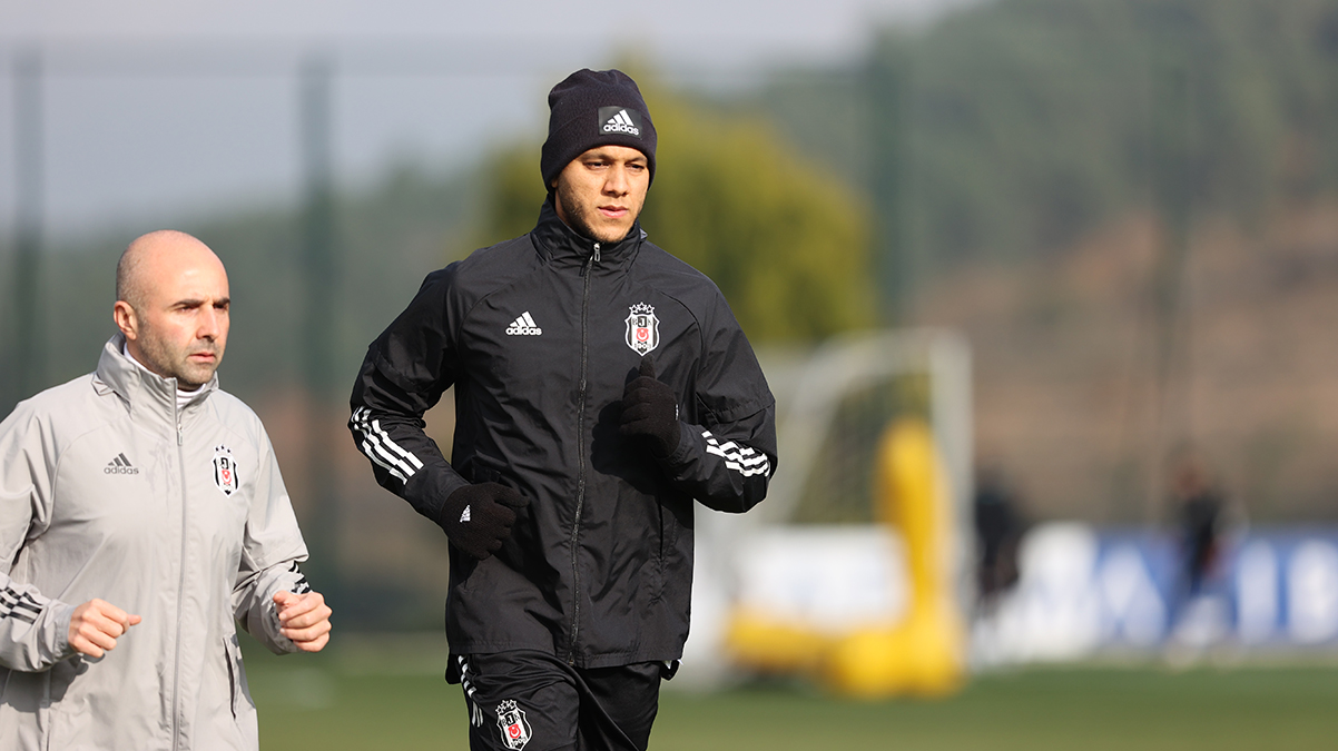 Be�ikta�'ta Josef de Souza �oku!