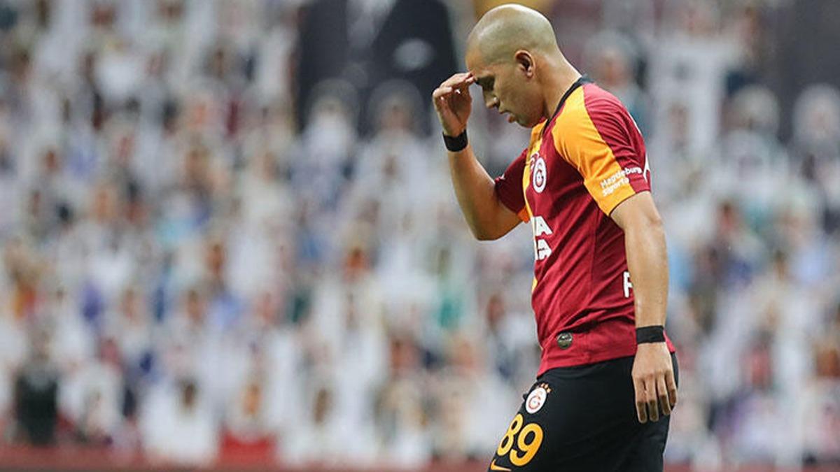 Galatasaray'da Feghouli sakatlanarak oyundan kt 