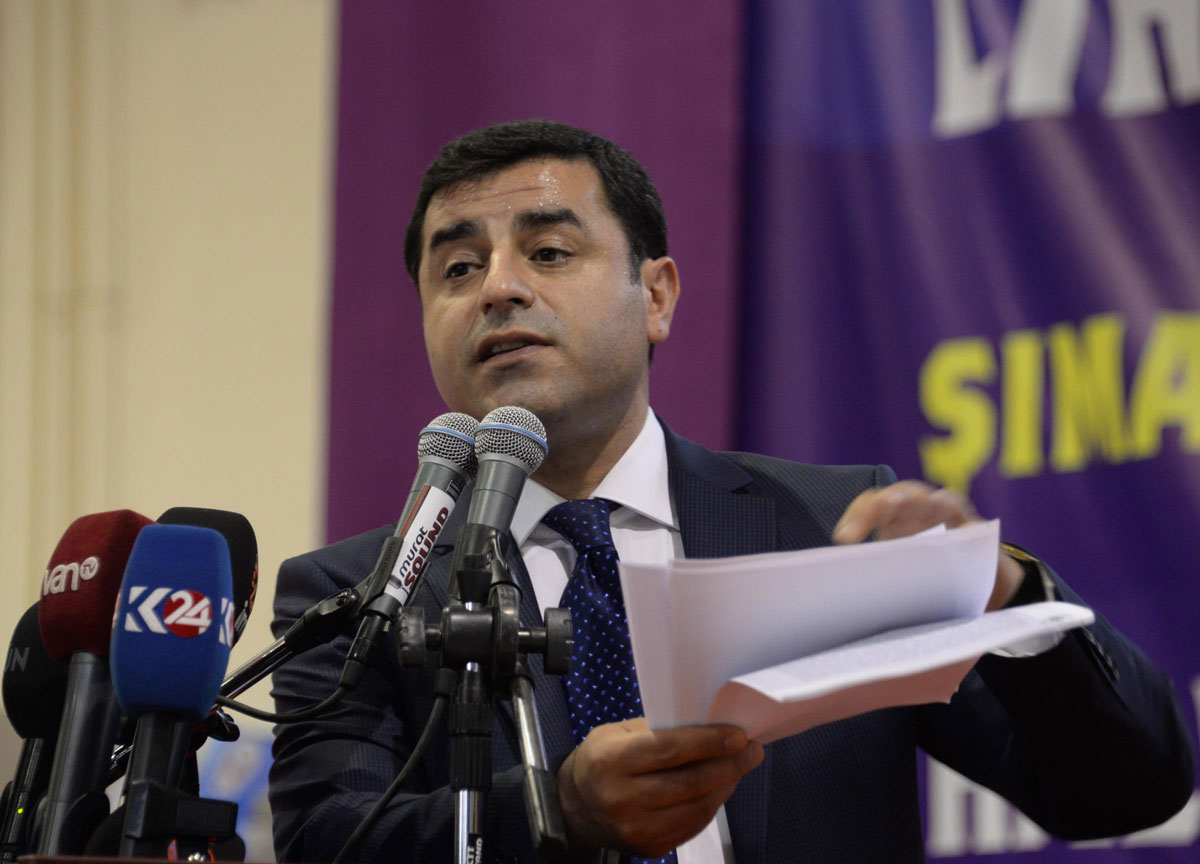 HDP eski E� Genel Ba�kan� Selahattin Demirta�'�n tutuklulu�una yap�lan itiraz reddedildi