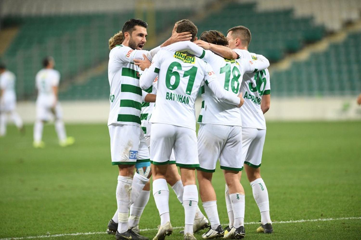 Bursaspor'un gen� yeteneklerinin hayali Avrupa'da oynamak