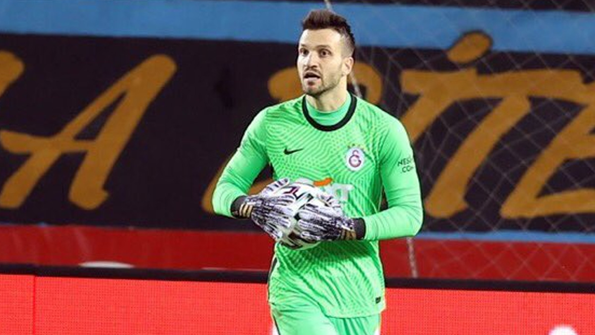 Galatasaray'da Okan Kocuk'dan Muslera itiraf�