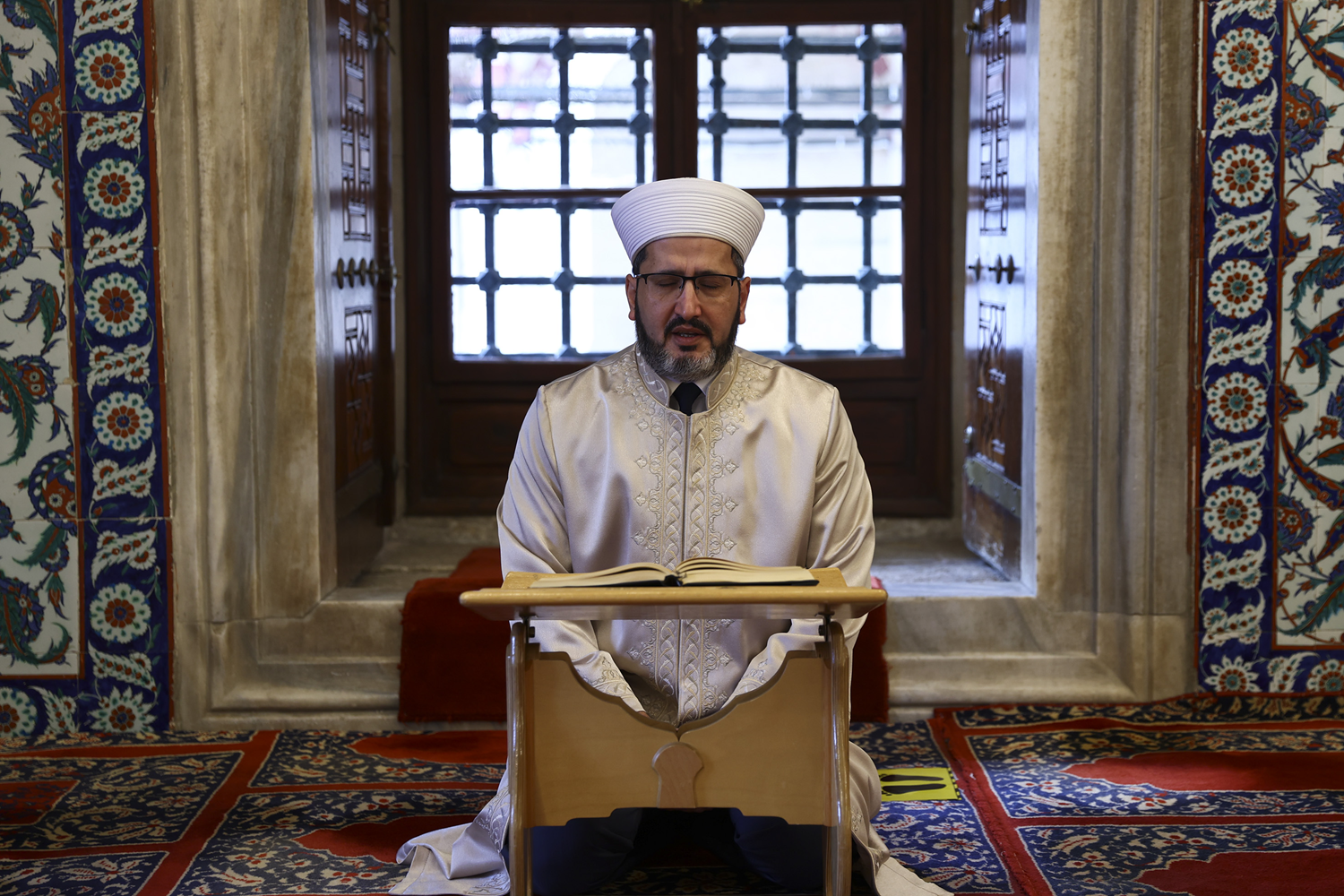 T�rkiye'nin 'simge' camilerinden Selimiye'de g�rev yaparak gen�lik hayalini ger�ekle�tirdi