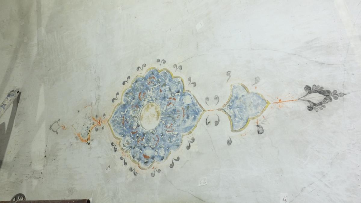 226 yllk camide svayla kapatlan duvar motifleri gn yzne karld: Yzde 90' tamamland