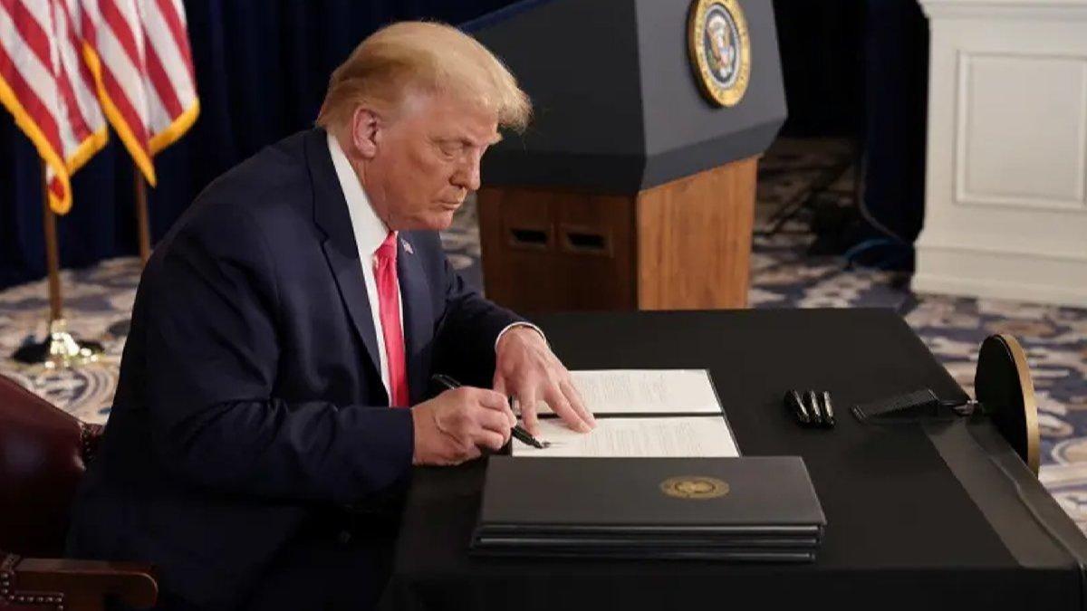 Trump, ''rezalet'' demesine ramen imzalad!