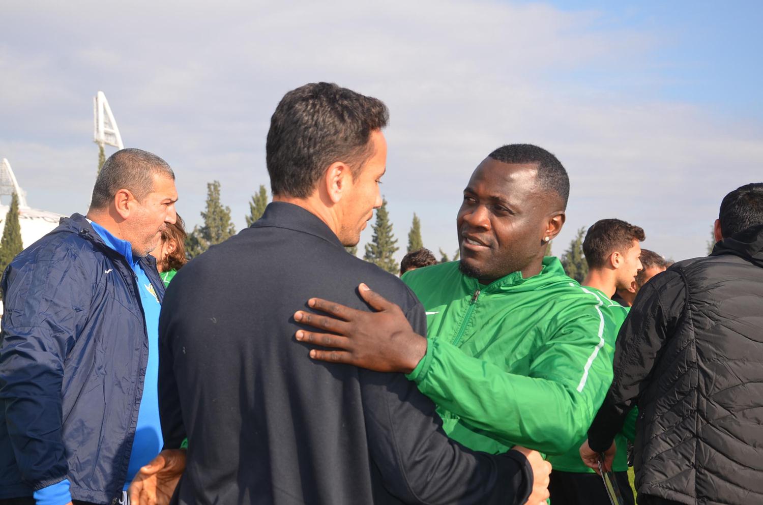 Akhisarspor'un transfer g�ndeminde Delarge ve Sissoko var