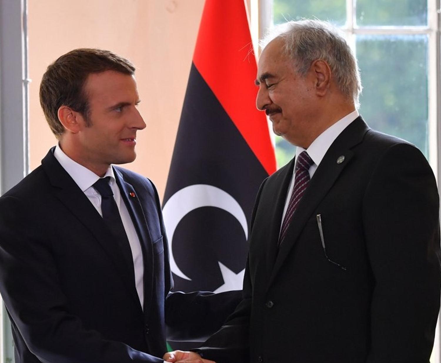 Fransa'dan darbeci Hafter'e uyar�