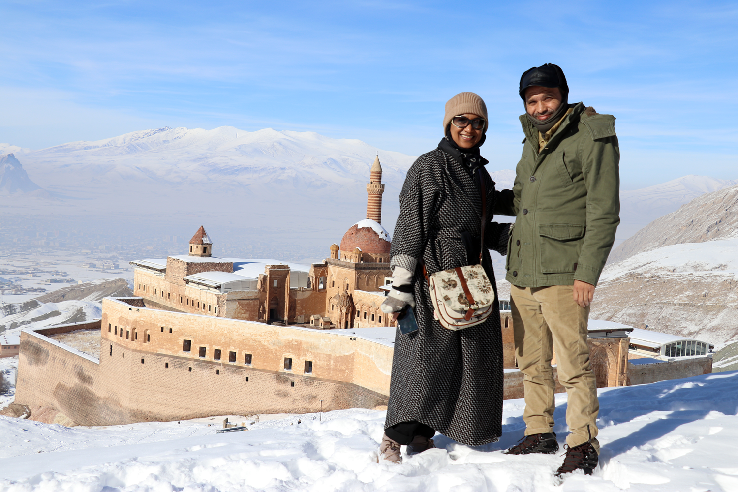 G�ney Afrikal� M�sl�man �ift �shak Pa�a Saray�'na hayran kald�