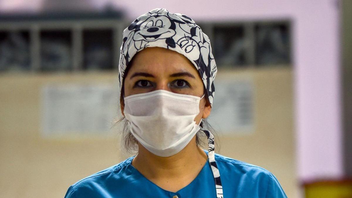 Koronavirs hastas yal kadnn lmeden nceki son isteini yerine getirdiini, kendisi de virs yenince rendi