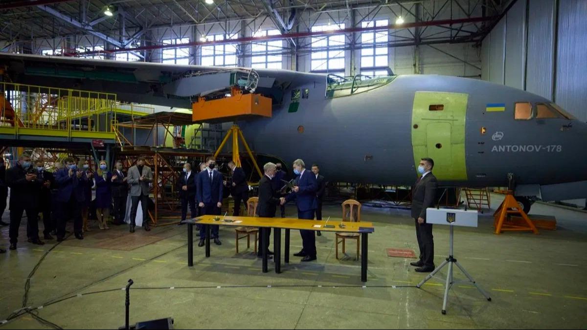 Ukrayna'dan  adet AN-178 ua siparii