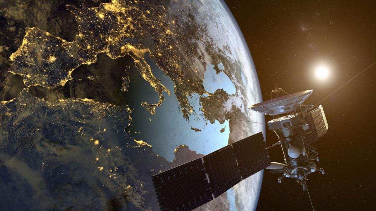 Trkiye'nin uzaydaki gzleri! Bakanlk uydunun frlatma tarihini aklad