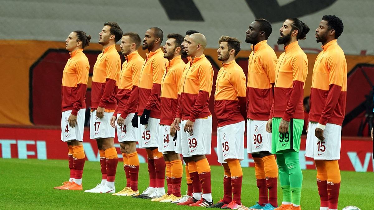 Galatasaray'dan futbolculara 100 milyon TL'lik deme