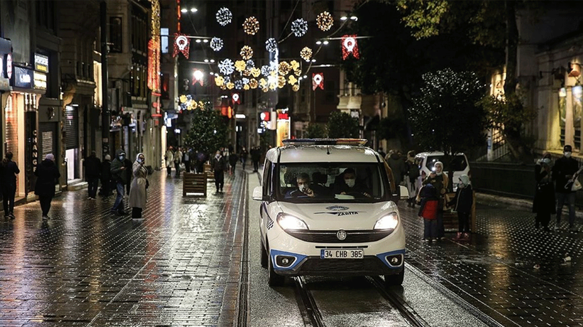 Bakanl�k duyurdu! ��te 4 g�nl�k soka�a ��kma k�s�tlamas� ile ilgili merak edilenler