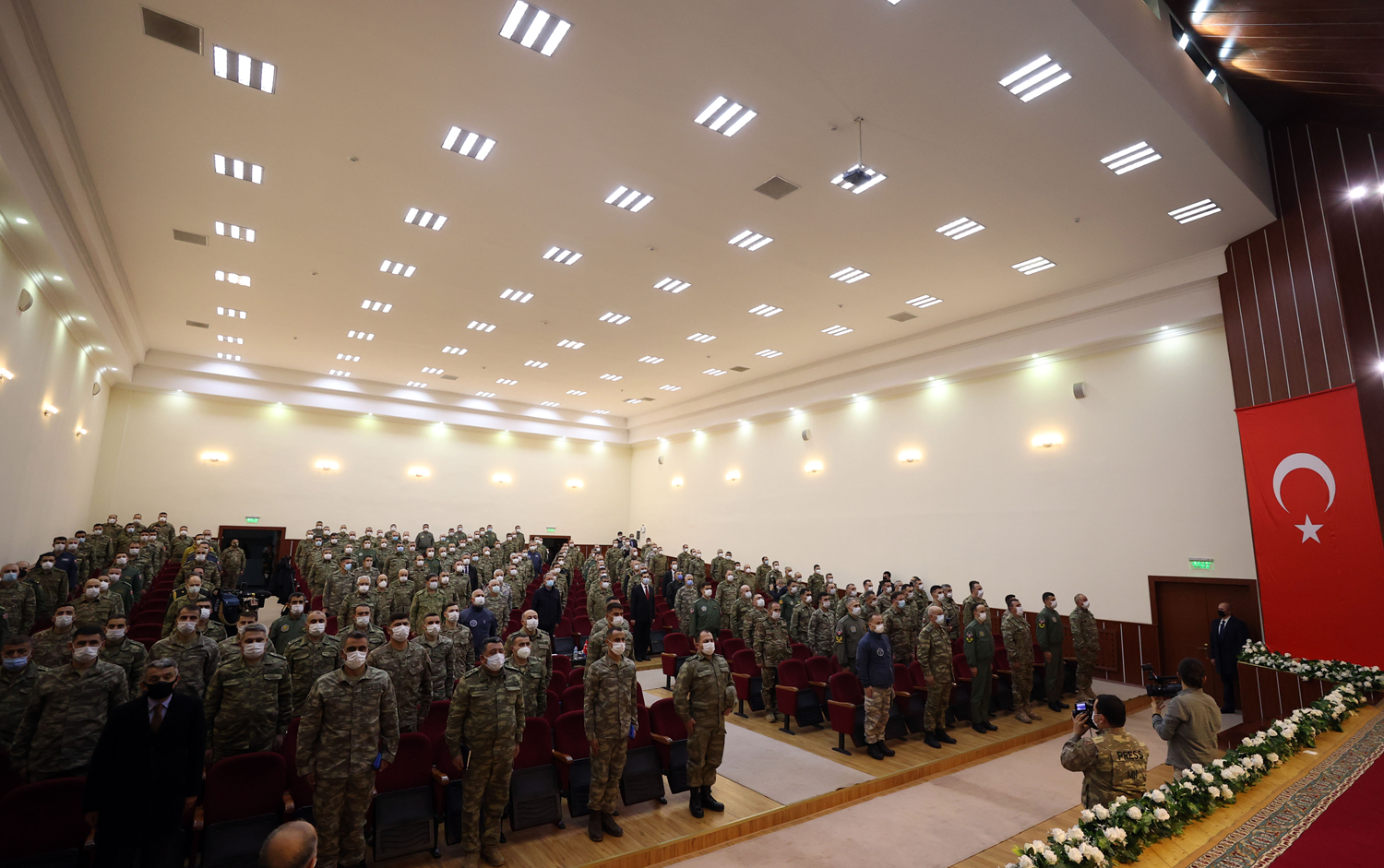 T�rkiye'den Bak�'ye s�rpriz ziyaret! T�rk askerleri ile bir araya geldi
