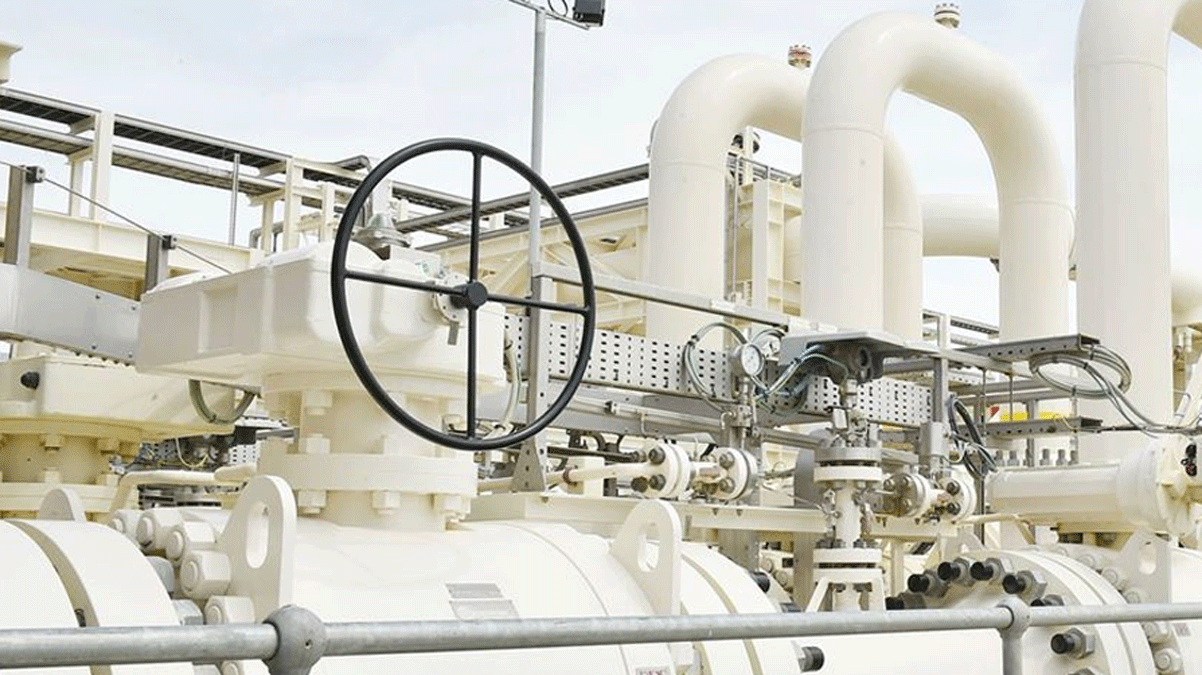 Karde� �lkenin tarihinde bir ilk oldu! Ve ba�lad�