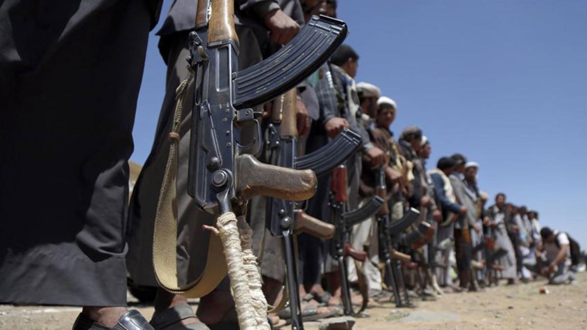 Yemen'de yakıt gemisi tartışmaları