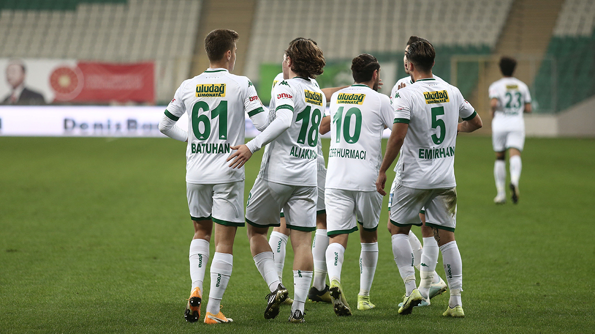 Fenerbah�e'den 5 milyon avroluk teklif