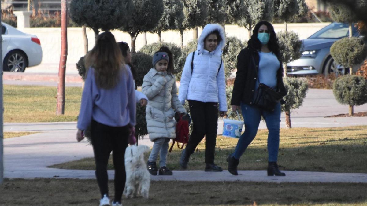 Konya'da kstlamaya ramen parklar doldu