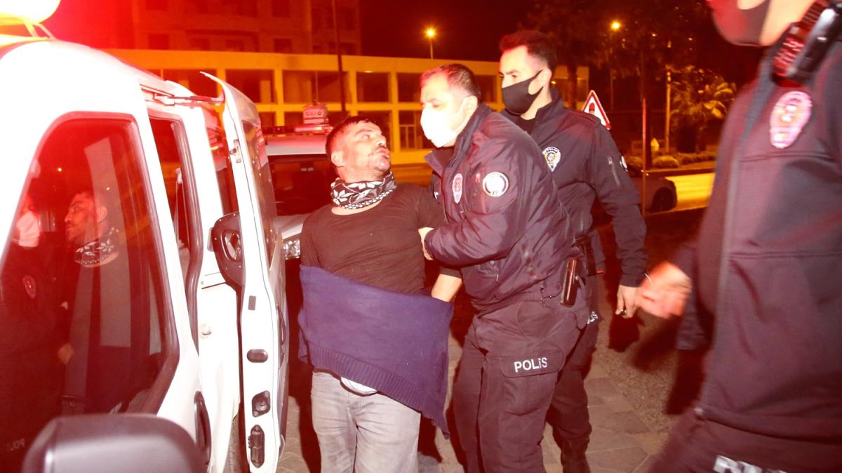 Adana'da kuyumcuya giren iki hrsz sust yakaland