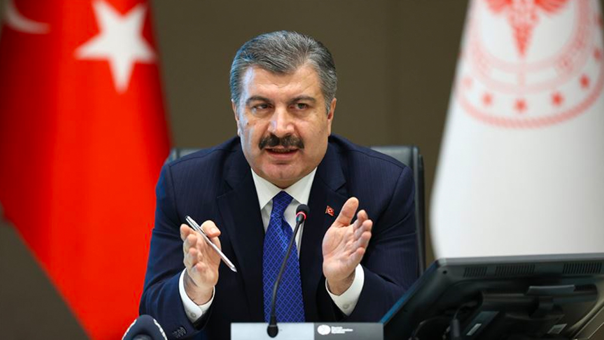 Bakan Koca: Uzun bir aradan sonra vaka say�s� 10 binin alt�na indi