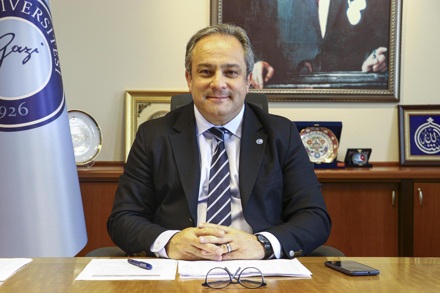 Bilim Kurulu �yesi Prof. Dr. �lhan: Mutasyonlu vir�ste �l�m daha az