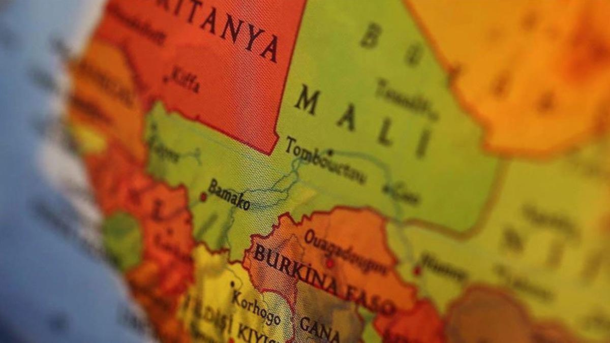 Mali'deki hava saldrsnda Fransa phesi