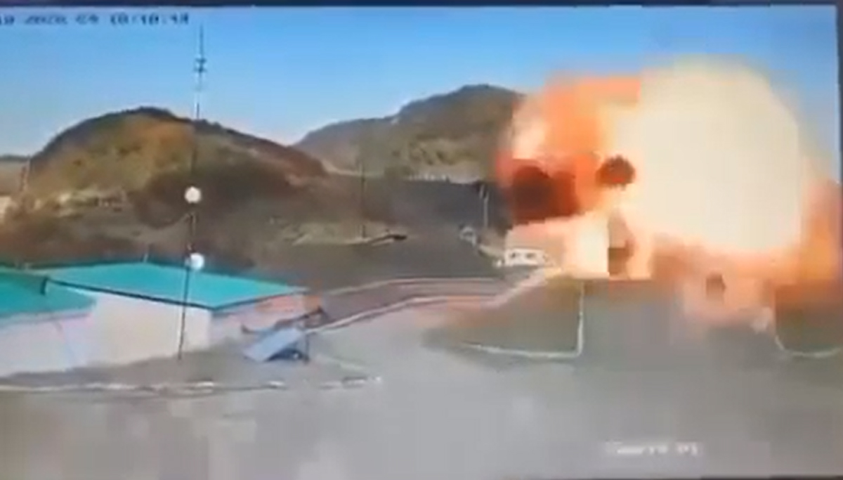 Yaln�z sesini duydular! Azerbaycan S-300'leri b�yle vurdu