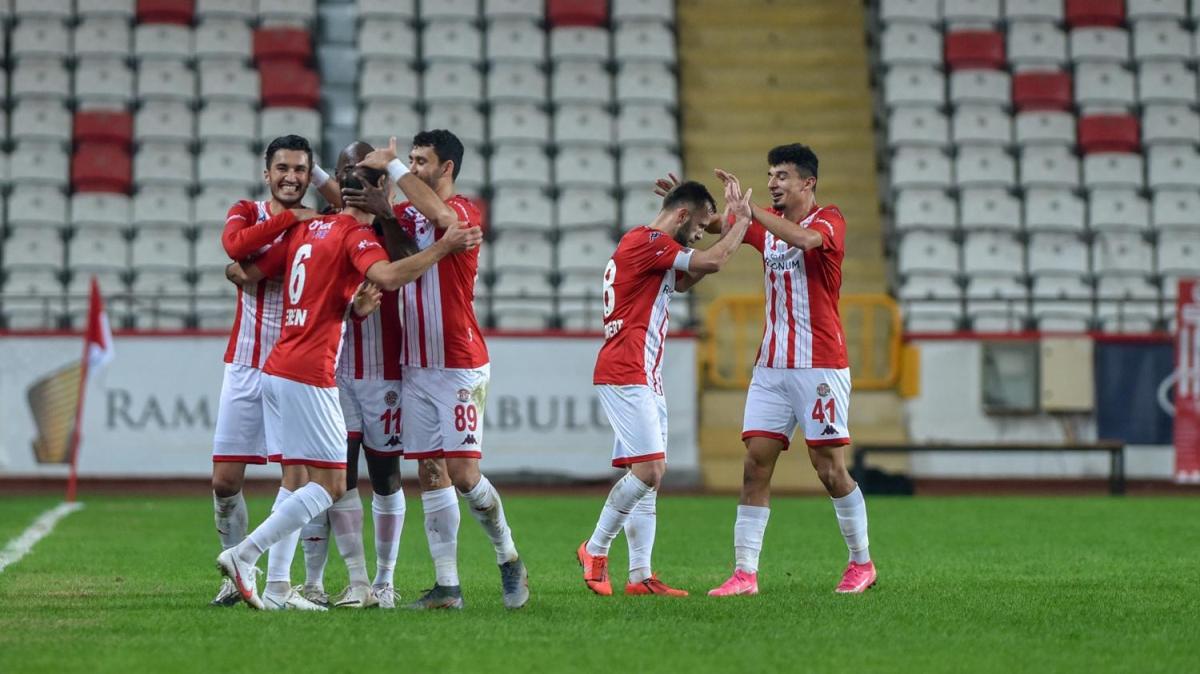 Antalyaspor'dan kritik 3 puan 