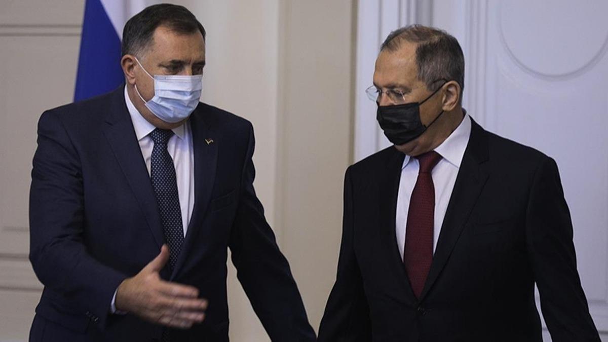 Lavrov'a verilen hediye ortal kartrmt... Ukrayna, Bosna Hersek'ten geri istiyor